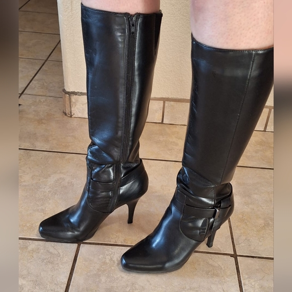 Below the knee 4.5 in stiletto boots - Picture 2 of 5